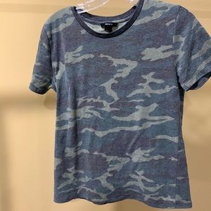 Forever 21 camouflage tshirt